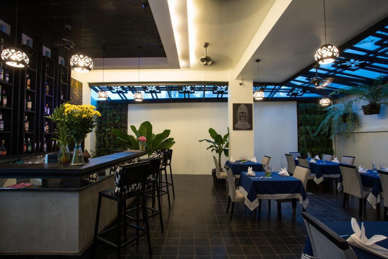 Monthara Angkor Residence Siem Reap Exterior photo