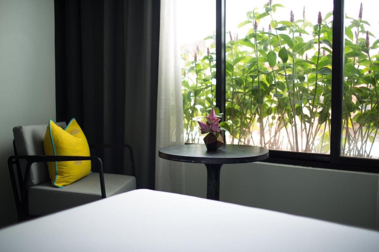 Monthara Angkor Residence Siem Reap Exterior photo