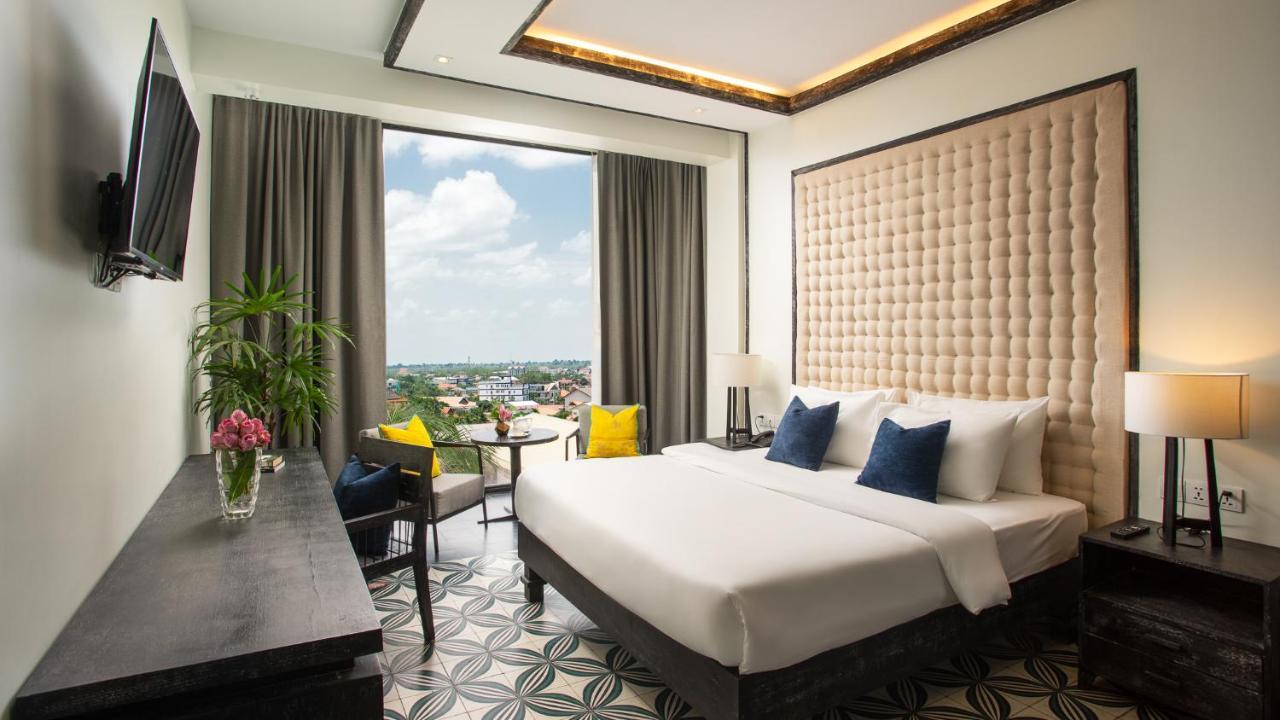 Monthara Angkor Residence Siem Reap Exterior photo